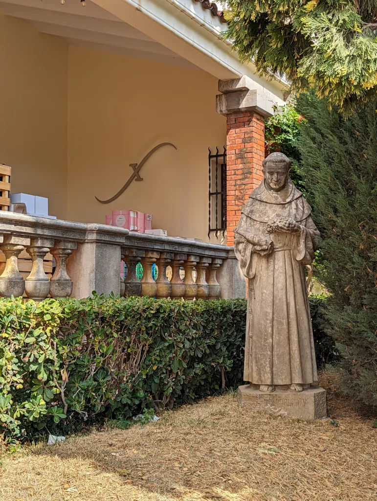 Statue of Dom Perignon
