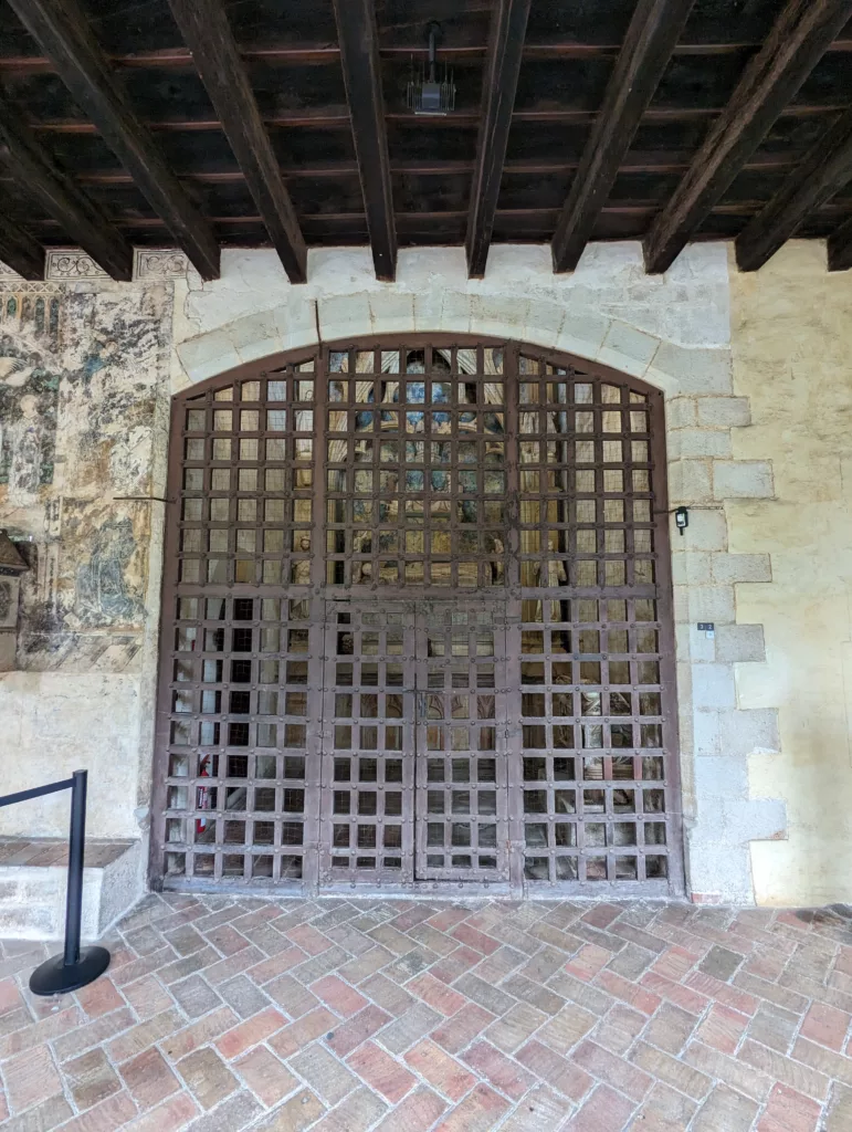 Caged off gate