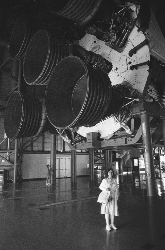 B&W photograph of Sachie and Saturn F1 engines.