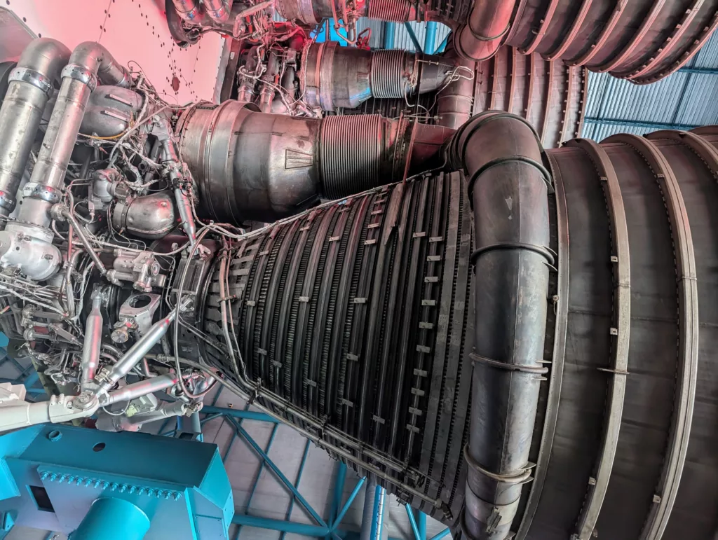 Saturn V F1 engine in detail.