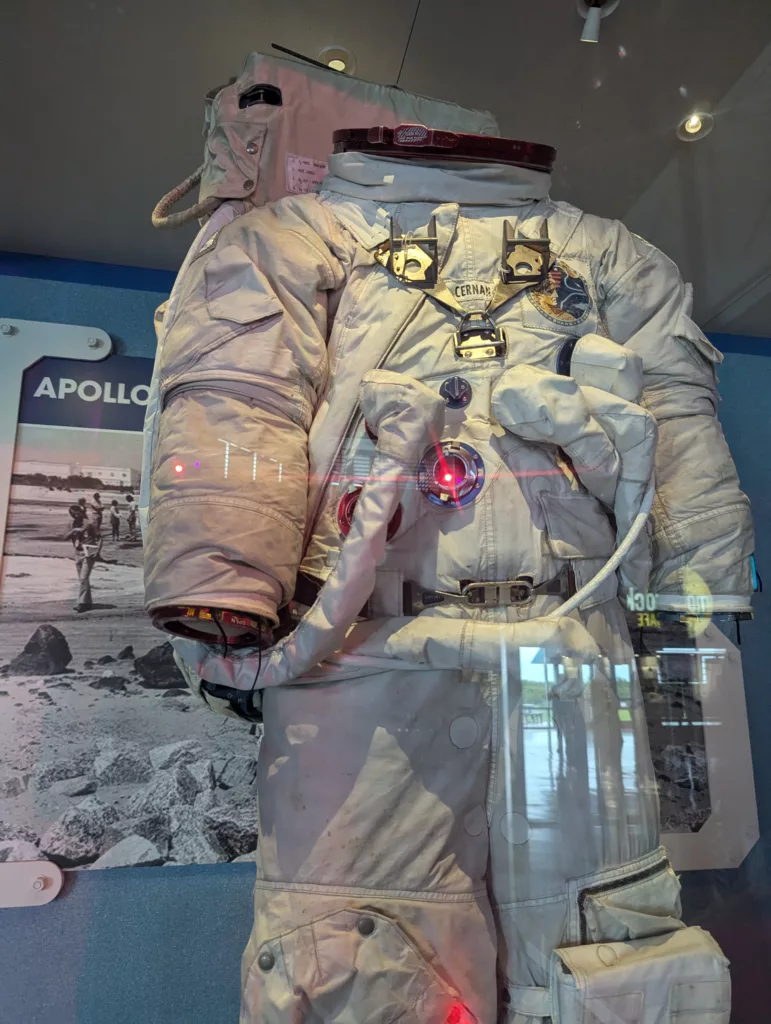 Lunar surface suit